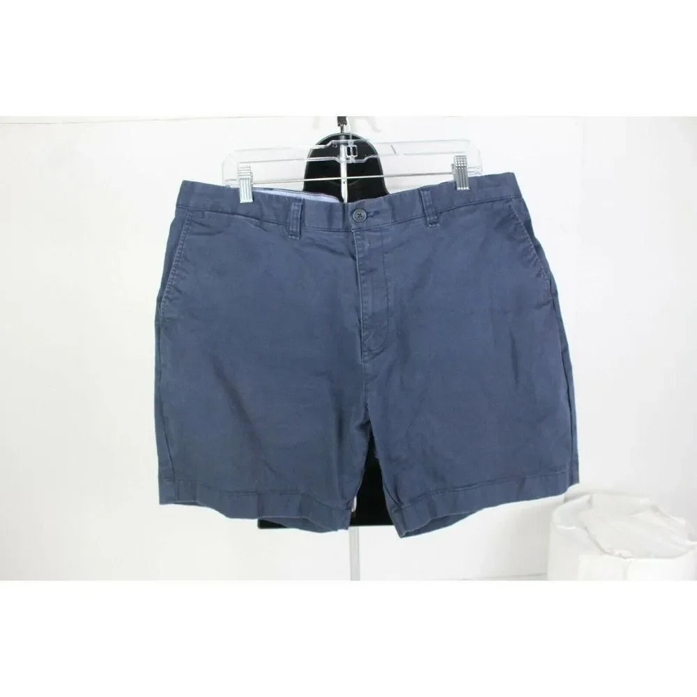 Mens Tommy Hilfiger shorts size 40